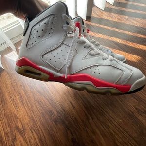 Infrared Jordan 6s 6.5Y